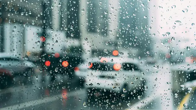 Meteoroloji'den salı günü için sağanak yağış uyarısı