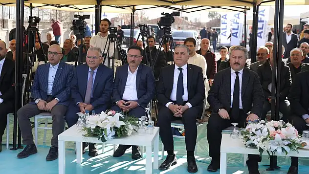 Milletvekili Cıngı, 'Kayseri kuruyemişte kendi markasını oluşturmalı'