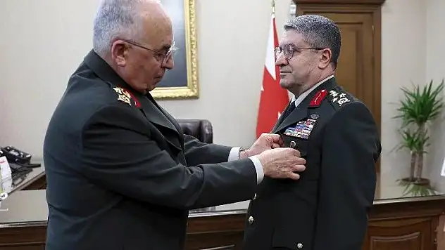 Millî Savunma Bakanı Yaşar Güler Devir-Teslim Törenine Katıldı.