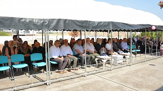 Minik Öğrenciler Geri Dönüşümün Önemine Dikkat Çekti