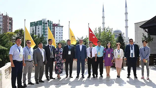 Moğolistanlı Heyetten Başkan Altay'a Ziyaret