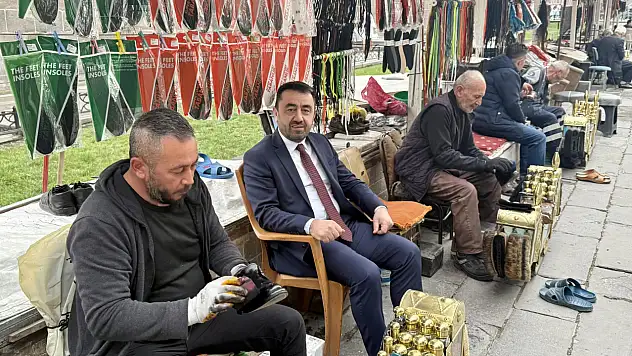 Müftü Ayvaz'dan esnafa ziyaret ve Bayram tebriği