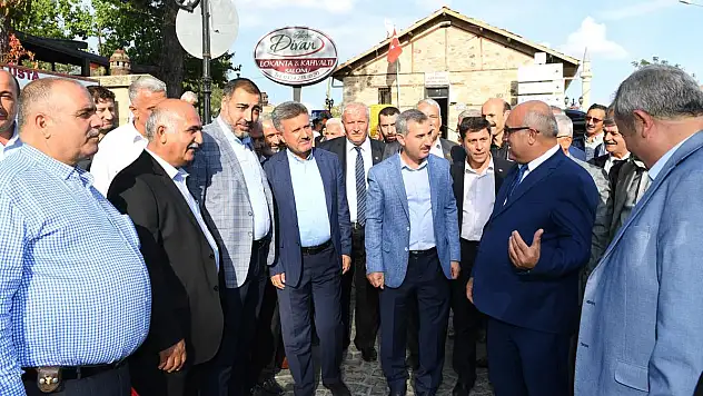 Muhtarlar Asker Selamı Verdi, Mehmetçik İçin Dua Etti