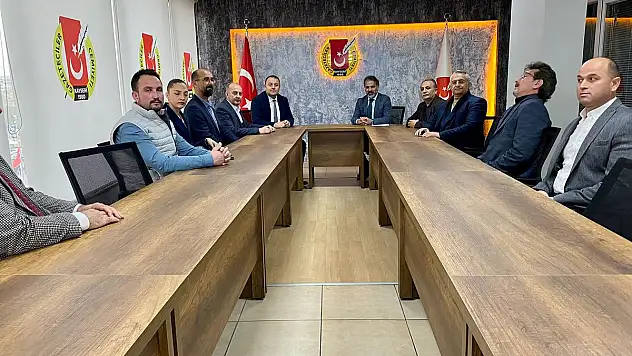 MUTLU AKKAYA'DAN KAYSERİ GAZETECİLER CEMİYETİ'YE ZİYARET
