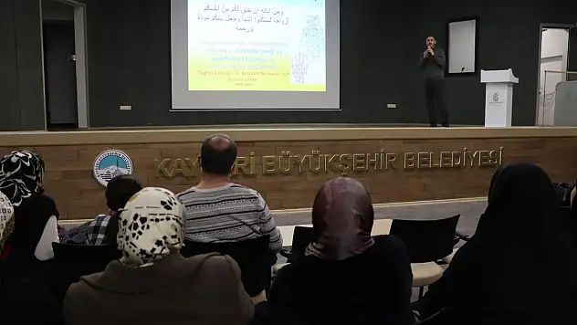 'MUTLU EVLİLİK AKADEMİSİ' TAM NOT ALDI