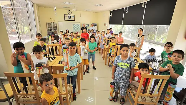 NESİLDEN NESİLE SATRANÇ