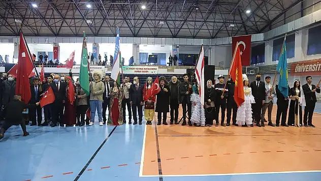 NEVRUZ ATEŞİNİ YAKTI, ÖRSTE DEMİR DÖVDÜ