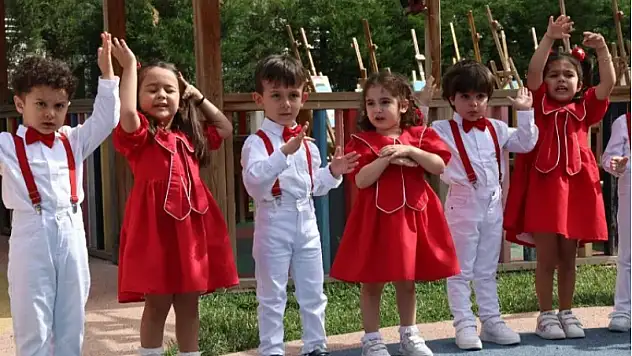 Nilüfer'de miniklerden renkli gösteriler