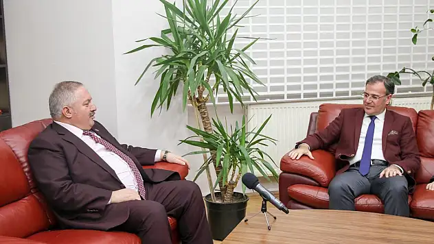 NURSAÇAN'DAN, BAŞKAN ADAYI ÖZDOĞAN'A TAM DESTEK