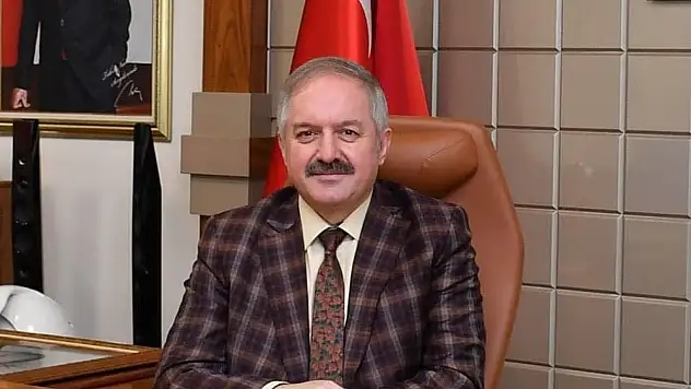 Nursaçan, vakıf görevinden istifa etti