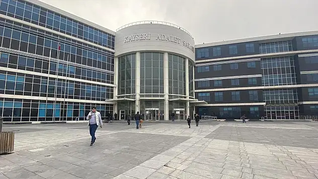 O gence 2 yıl 7 ay 7 gün hapis