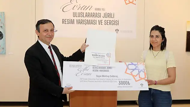 Ödüller Sahiplerine Takdim Edildi