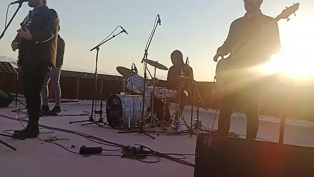 Öğrenciler Kayısı Çiçeği Şenliğinde eğlendiler
