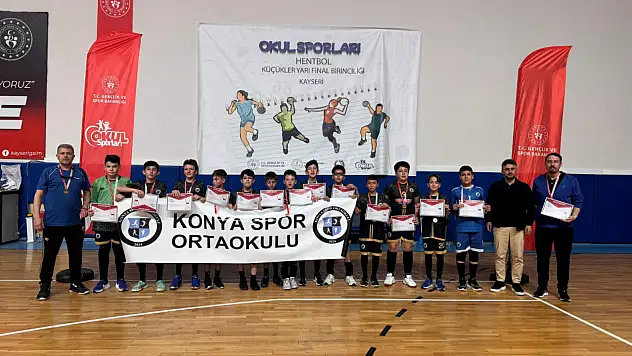 Okul sporlarında hentbol heyecanı tamamlandı