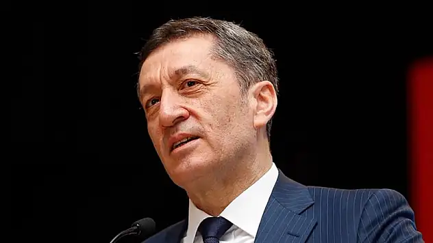 Okula Kayıt Paraları Hakkında Bakan Selçuk'tan Çok Önemli Açıklama
