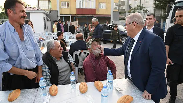 Onikişubat Belediyesi'nden 2 bin kişilik iftar sofrası