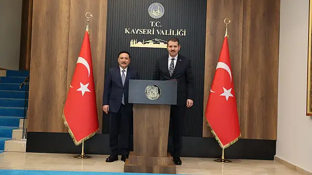 Orgeneral Tokel'den Vali Çiçek'e Ziyaret
