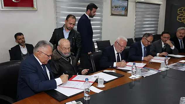 Osman Ulubaş Köşk İlkokulu ve Ortaokulu Protokolü imza tören