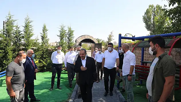 OSMANLI SOKAĞI ESNAFINDA 'RUHSAT' SEVİNCİ