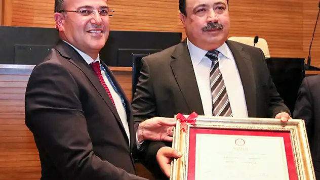 ÖZDOĞAN 'HERKESİN BAŞKANI OLACAĞIM'