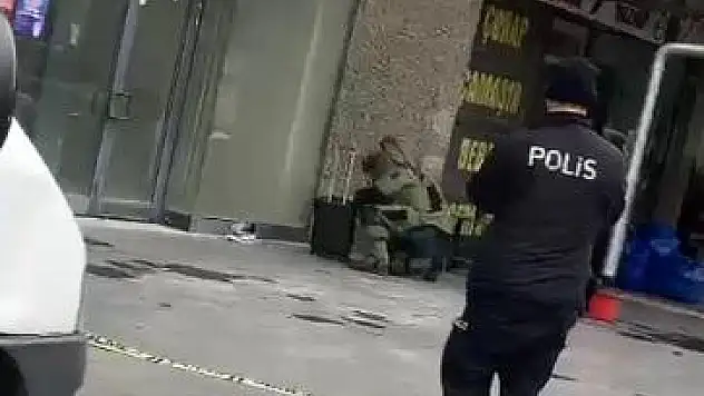Pasaj girişinde şüpheli valiz paniği