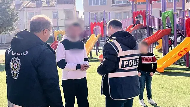 Polisten 1.419 şahıs ve 92 oto sorgusu