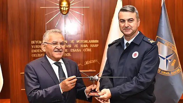 RAHVAN'A BİNDİ, SEYİT ONBAŞI'YI İNCELEDİ