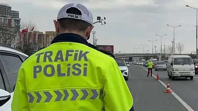 Ramazan Bayramı tatilinde trafik kazaları: 31 kişi hayatını kaybettİ