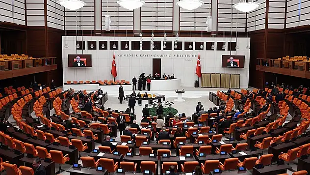 RTÜK'e iki yeni üye seçildi