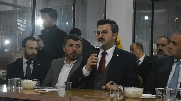 Saadet Partisi   hastanedeki kuyrukları eleştirdi
