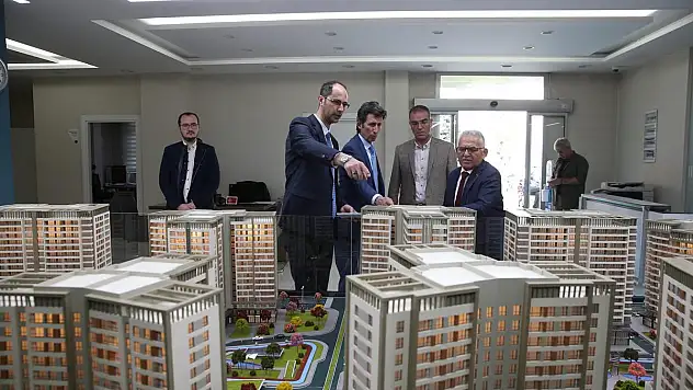 'SAHABİYE'DE  METRUK BİNALAR YIKILIYOR'