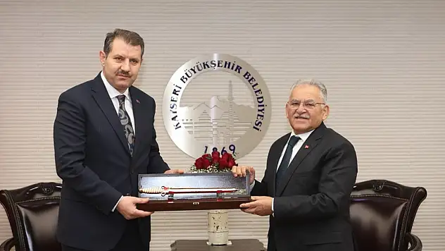 Salih Ayhan'dan Başkan Büyükkılıç'a ziyaret