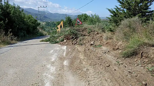 Samandağ da dere temizliği yapılıyor