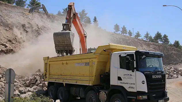Şanlıurfa da yol açma çalışmaları