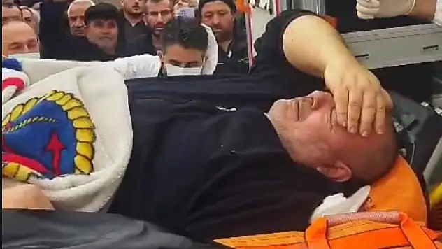 Sarıoğlan'da 300 kiloluk fil hastası Ankara'ya sevk edildi