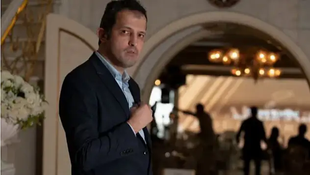 Sedat Sarıkaya Kariyer Zirvesi'nde ödülünü alacak!