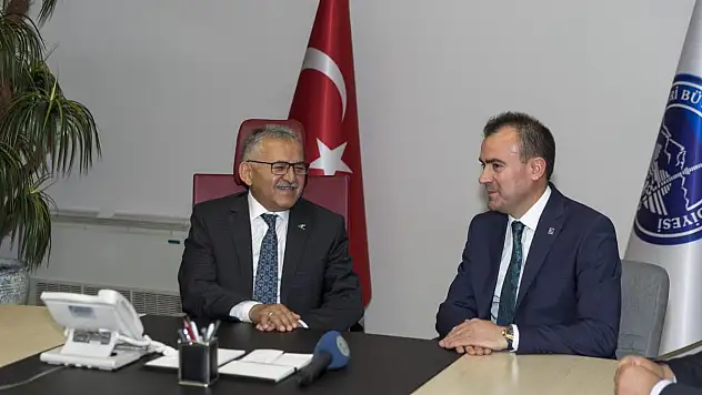 'ŞEHİRLE İLGİLİ HER DESTEĞİ VERİRİZ'