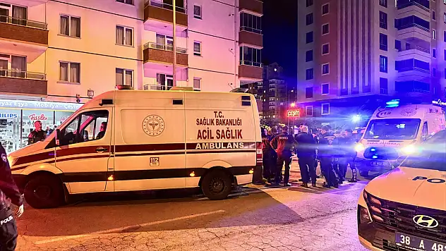 Silahlı kavgada 3 kişi yaralandı