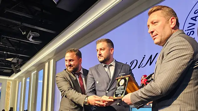 Sivaslı dernekler federasyonu'ndan iftar buluşması
