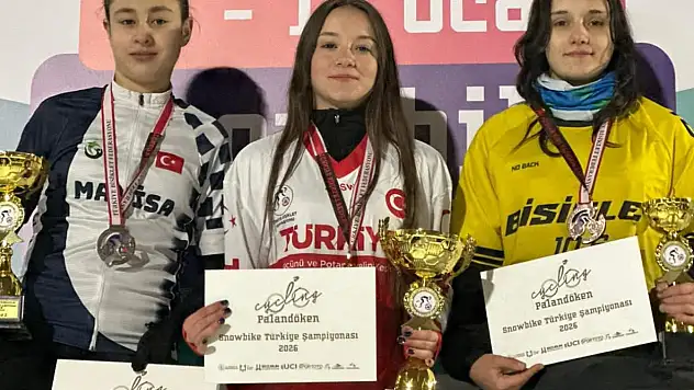Snowbike Türkiye Şampiyonası'nda Erzurum'da çifte derece