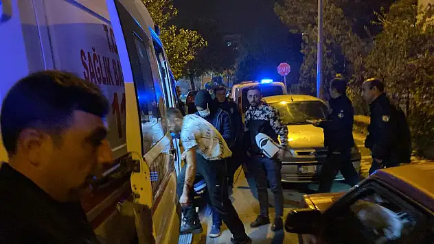 Sokakta yürürken kolundan vuruldu