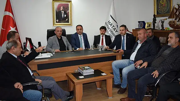 SORUN DİNLEDİLER, PERSONELİN YENİ YILINI KUTLADILAR