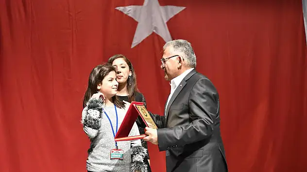 'Sosyal Konuları İhmal Etmiyoruz'