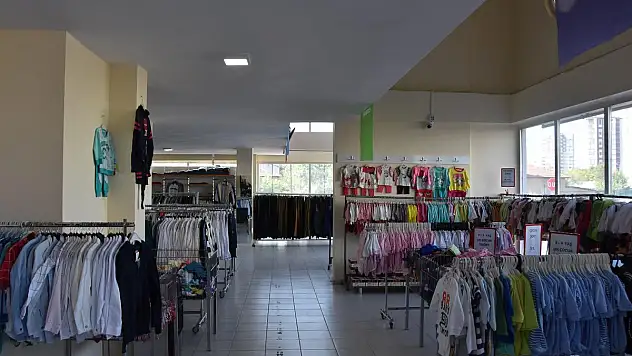 'SOSYAL MARKET İLE DEVLETİN ŞEFKAT ELİNİ YANSITIYORUZ'