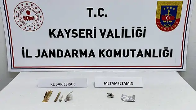 Şüpheli araçta uyuşturucu madde bulundu