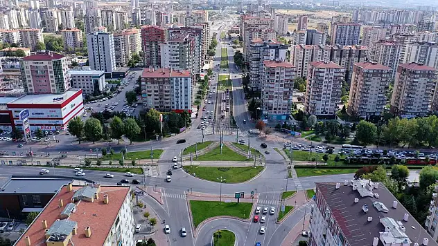 'T2 TRAMVAY HATTI YENİDEN HİZMETE AÇILDI'