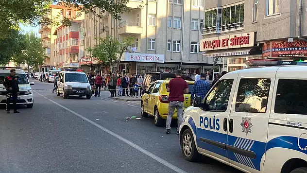 TAKSİCİYİ BAŞINDAN VURDU