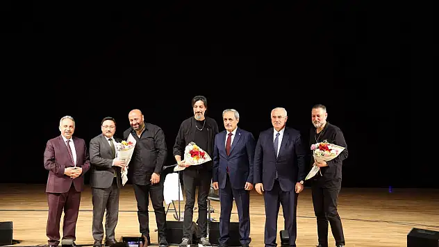 TAKSİM TRİO KONSERİ