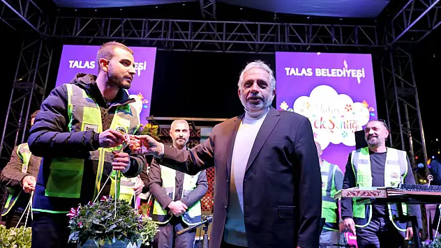 Talas Çiçek Şenliği'nde Grup Şantiye Rüzgârı