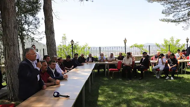 TALAS GENÇLİK MERKEZİ'NDE GENÇLER VE VELİLER İLE BULUŞTU